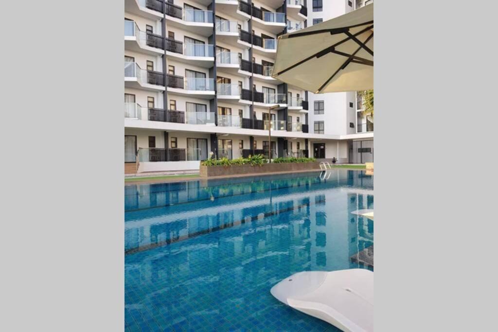 Casa Raudhah @ Timurbay Seafront Residence Kampung Sungai Karang Bagian luar foto