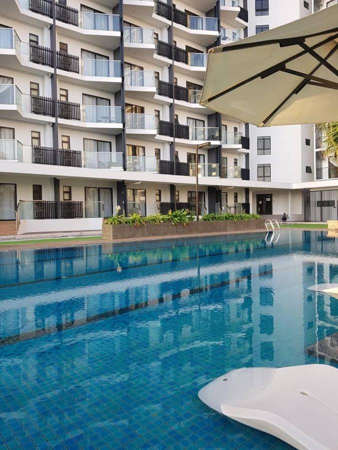 Casa Raudhah @ Timurbay Seafront Residence Kampung Sungai Karang Bagian luar foto