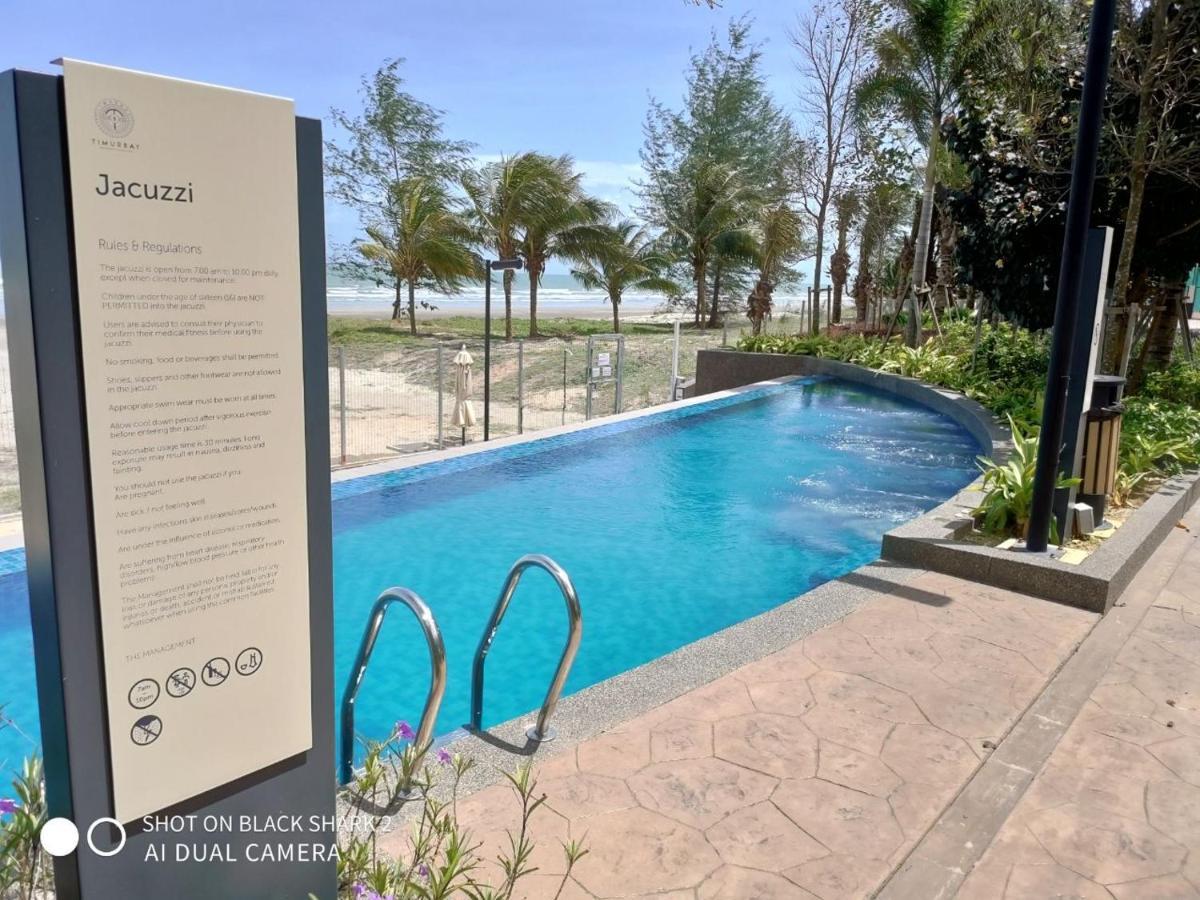 Casa Raudhah @ Timurbay Seafront Residence Kampung Sungai Karang Bagian luar foto